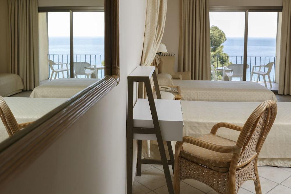 Hotel Cap Roig & Spa By Brava Hoteles بلاتجا ذارو المظهر الخارجي الصورة